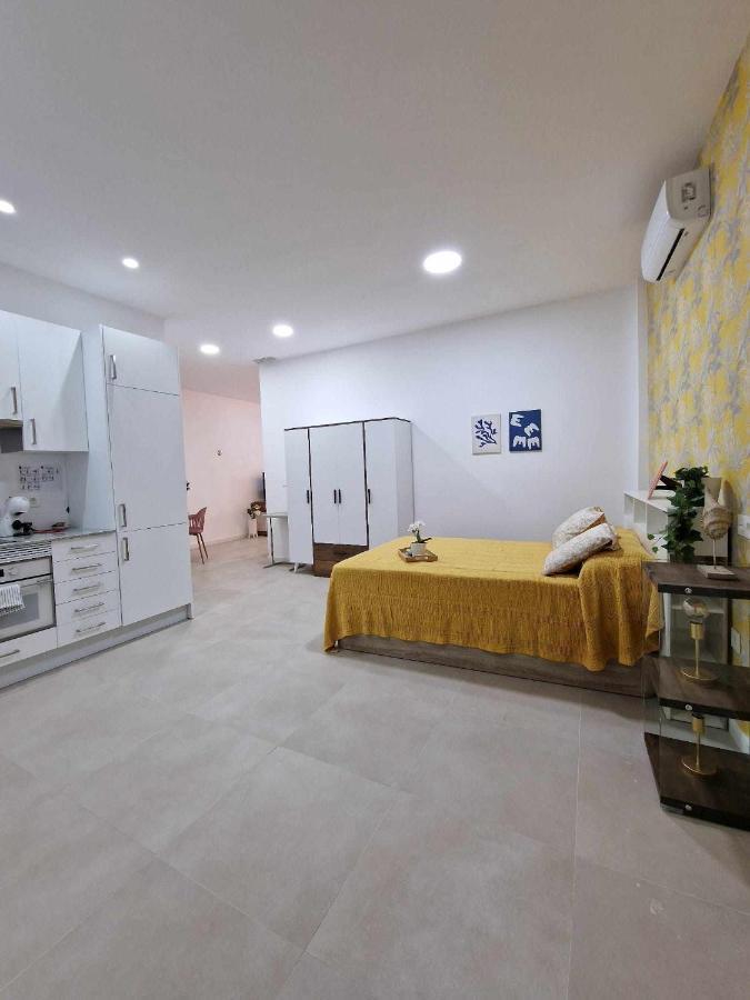 Moderno Apartamento 3 En Calle Marmoles Malaga Exterior photo