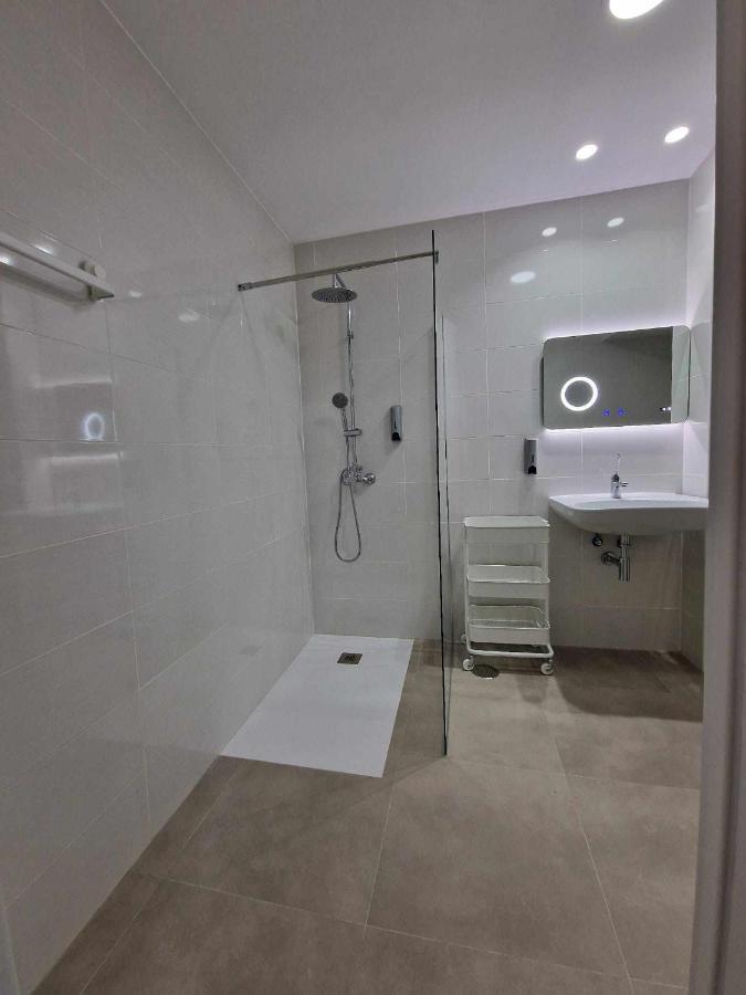 Moderno Apartamento 3 En Calle Marmoles Malaga Exterior photo