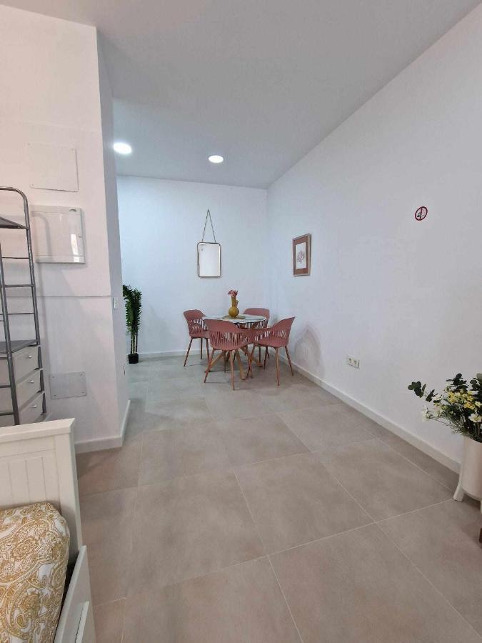 Moderno Apartamento 3 En Calle Marmoles Malaga Exterior photo